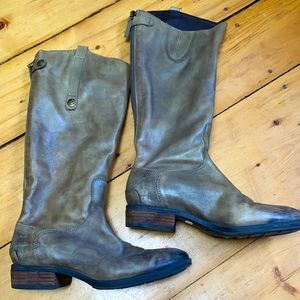 Women’s Sam Edelman Boots. Distressed Olive Size 7.5